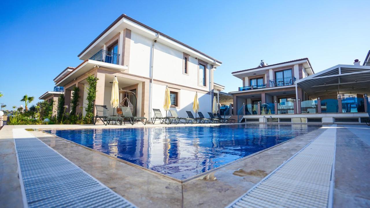 Rota Seaside Otel Cunda Exterior foto