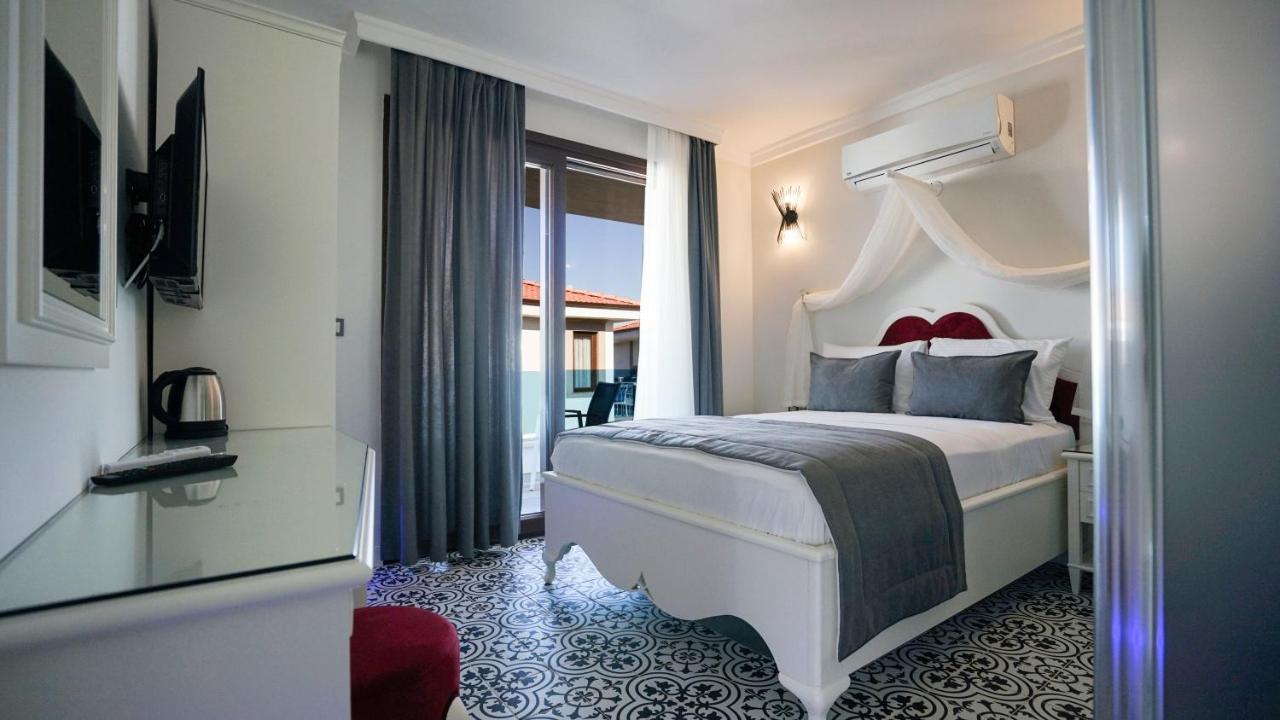 Rota Seaside Otel Cunda Exterior foto